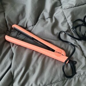 amika Strand Perfect Ceramic Styler